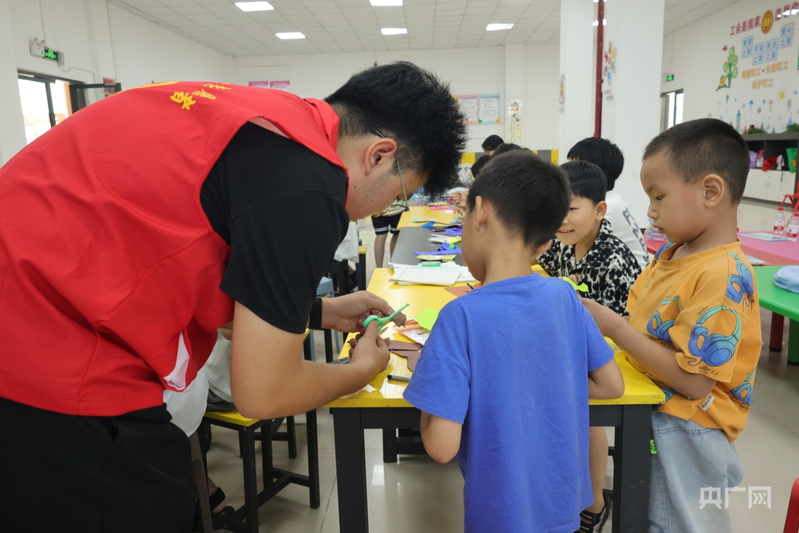 湖南宁远：“七彩假期”绘就基层治理新画卷